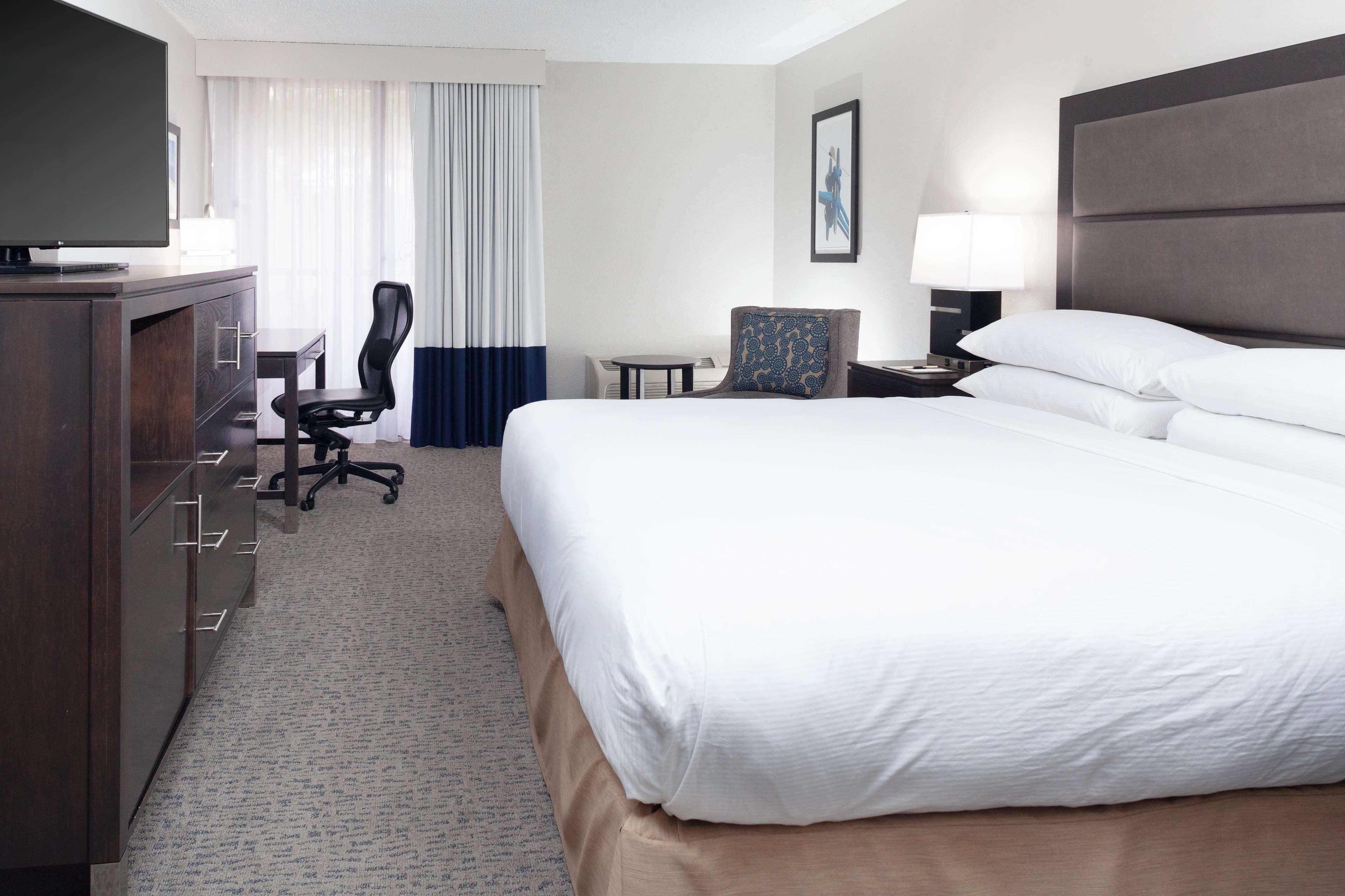 DoubleTree by Hilton Palm Beach Gardens Exterior foto